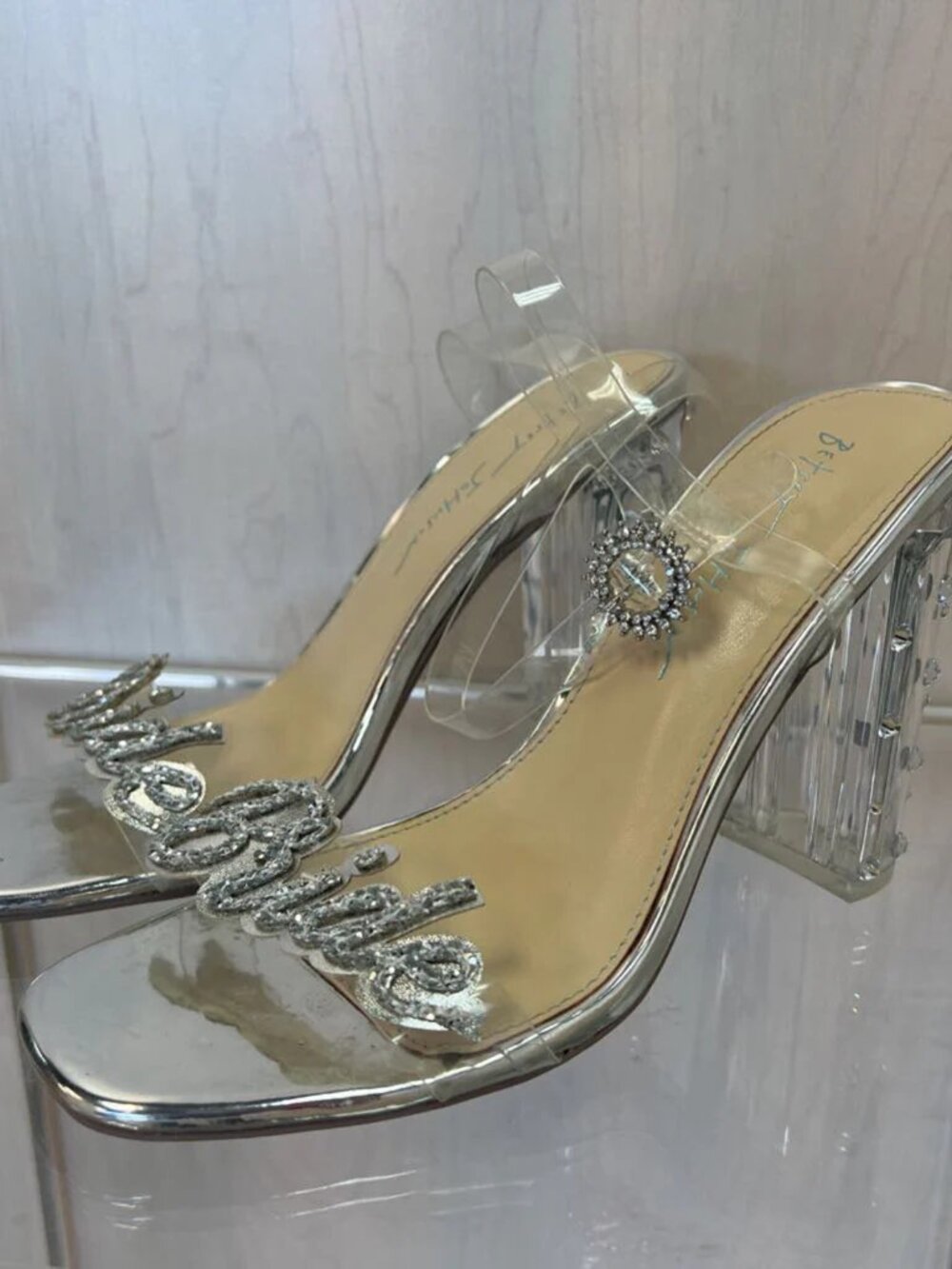 Betsey Johnson BRIDE Barie Heels Size 10 Wedding Sandal Lucite Bridal Shoes NEW - Picture 4 of 7